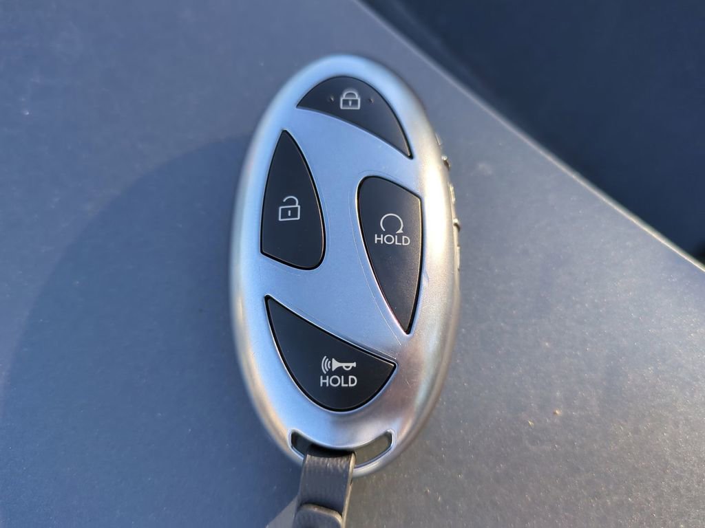 New 2026 Hyundai Tucson Limited image 39