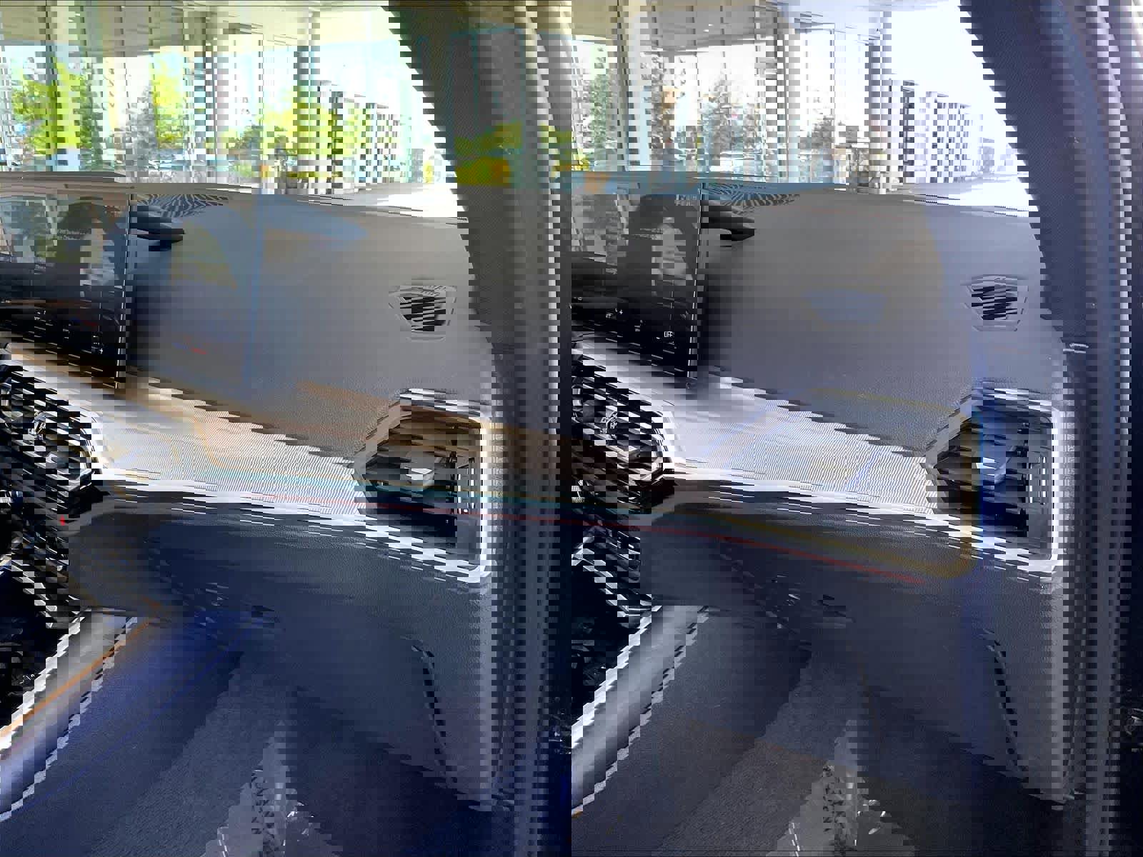 Used 2023 BMW i4 eDrive35 image 17