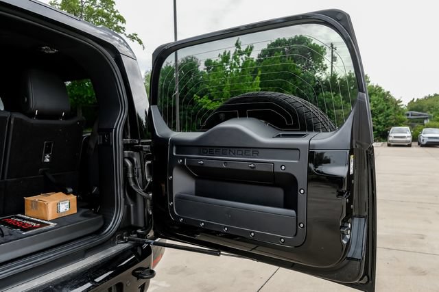 Used 2025 Land Rover Defender 130 V8 AWD/4WD image 64
