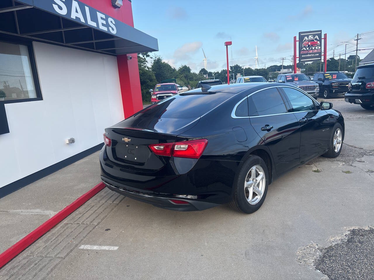 Used 2018 Chevrolet Malibu LS FWD image 5