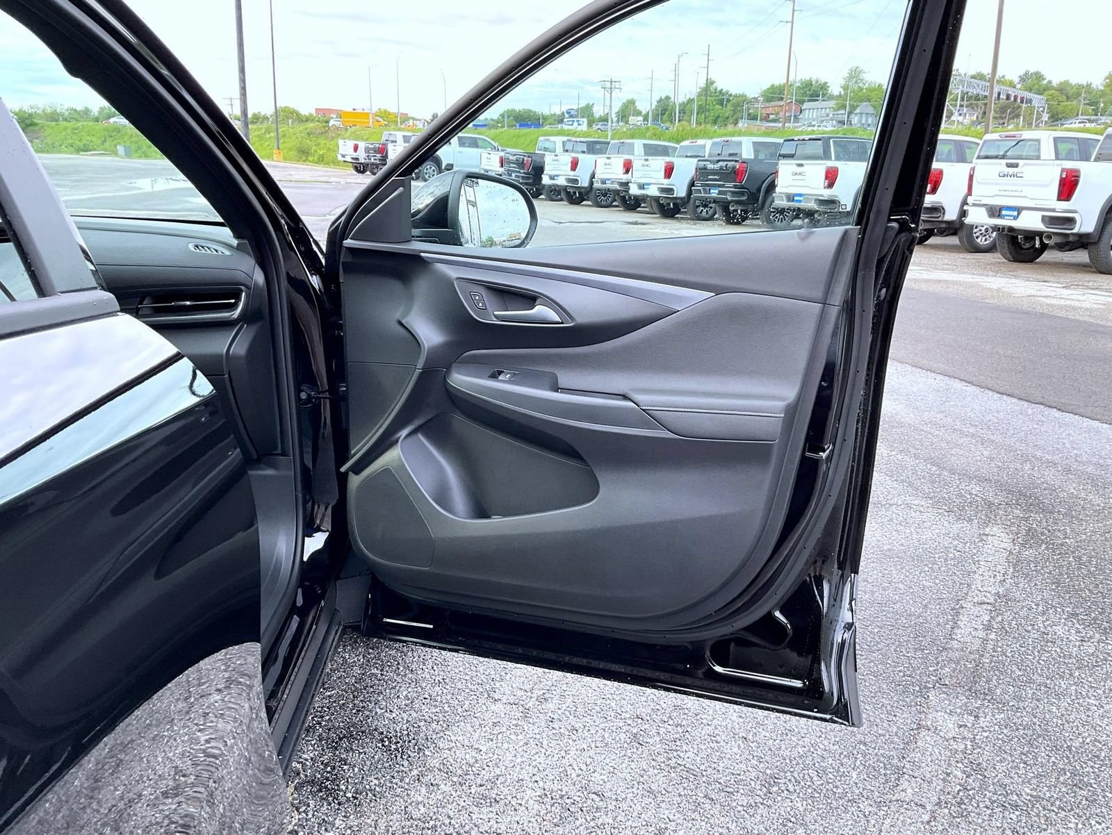 New 2026 Buick Envista Sport Touring w/ Convenience I Package FWD image 16