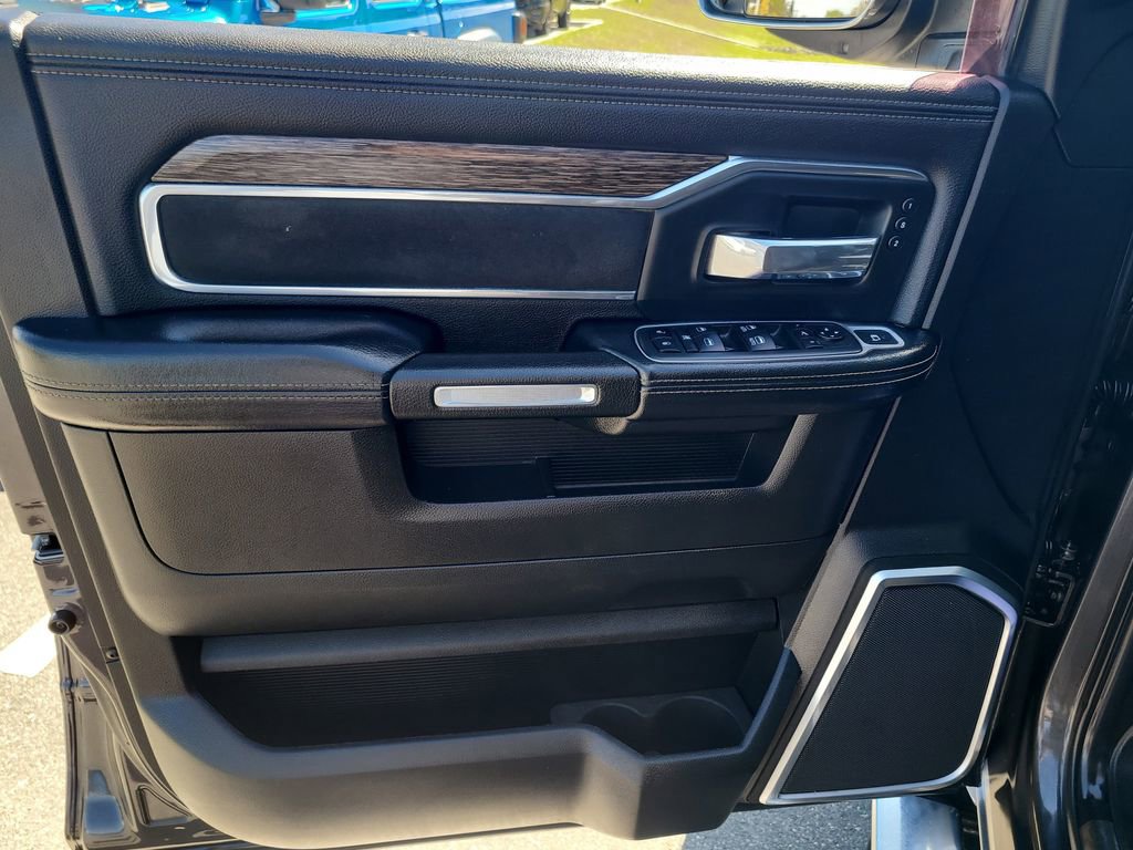 Used 2019 RAM 3500 Laramie AWD/4WD image 19
