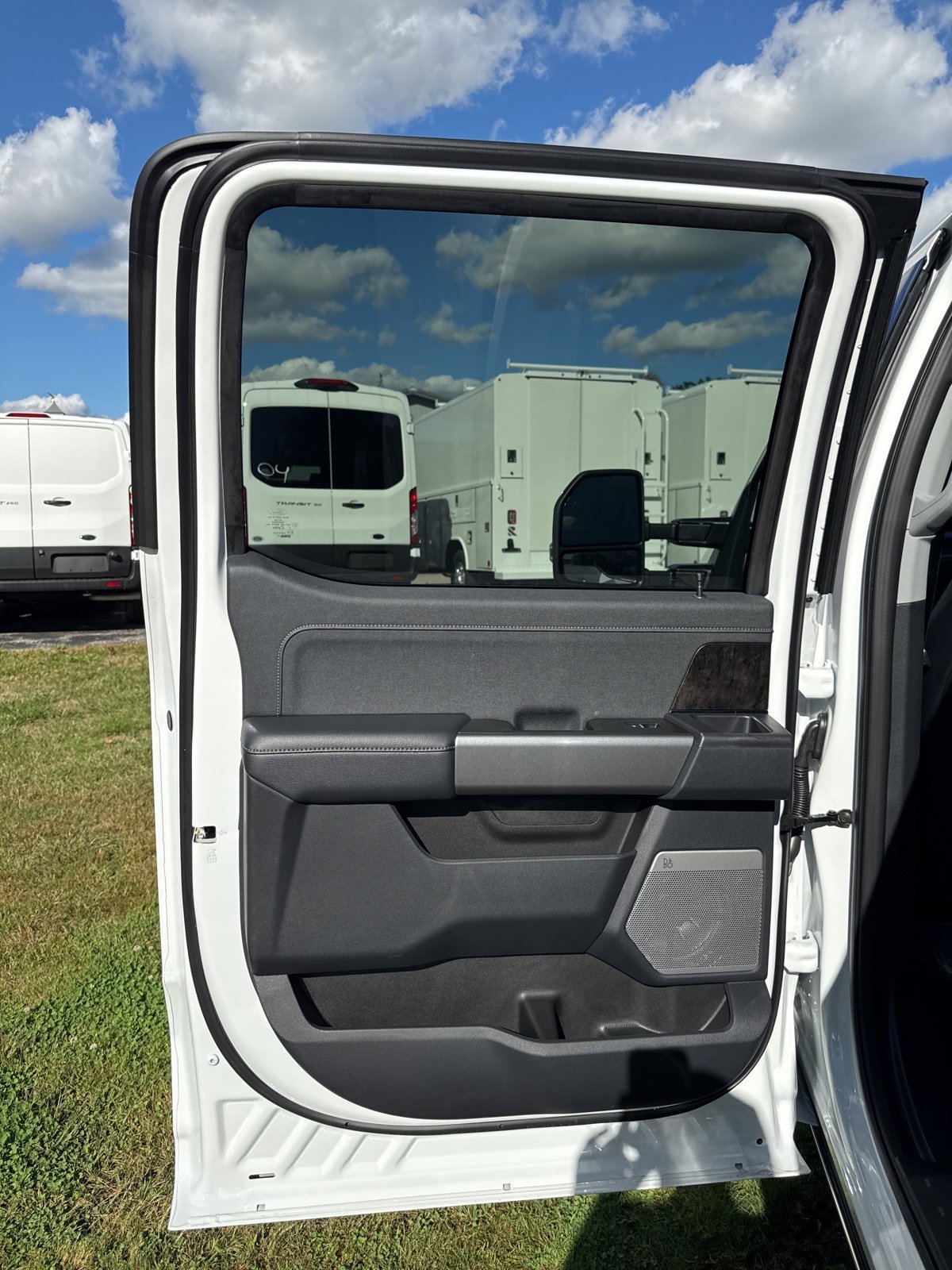 New 2026 Ford F250 Lariat w/ Lariat Ultimate Package image 11