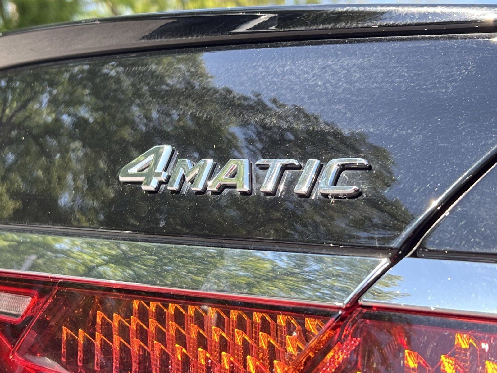 Certified 2022 Mercedes-Benz S 500 4MATIC w/ AMG Line Package image 34