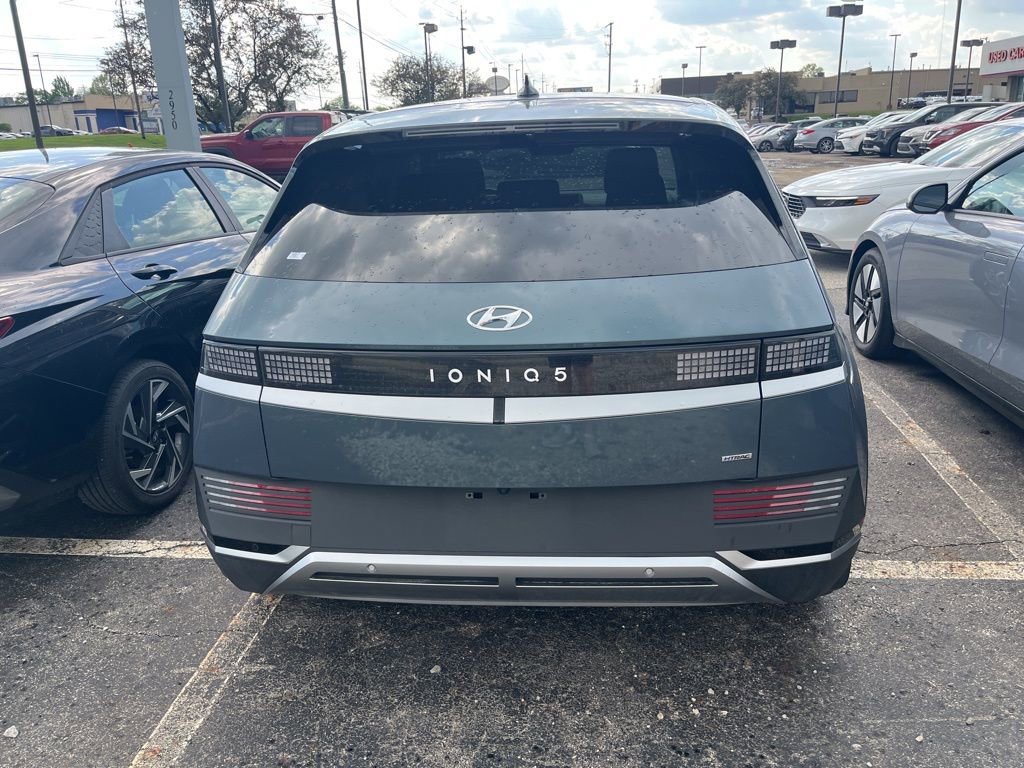 Certified 2024 Hyundai Ioniq 5 SEL AWD/4WD image 5