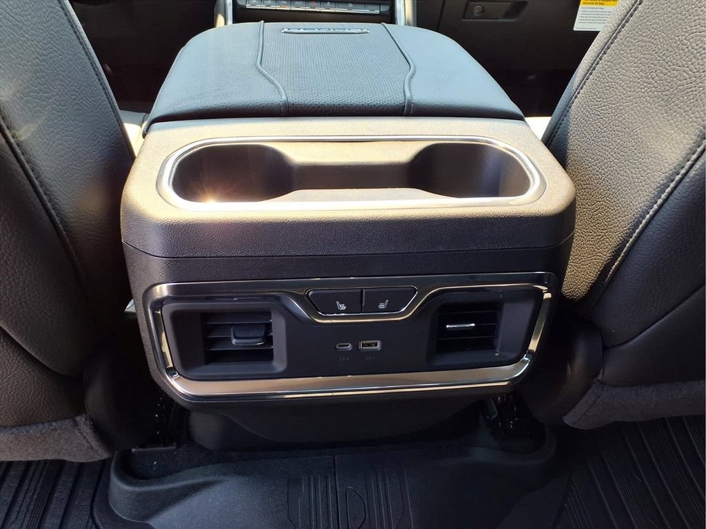 New 2026 GMC Sierra 2500 Denali w/ Max Trailering Package AWD/4WD image 17