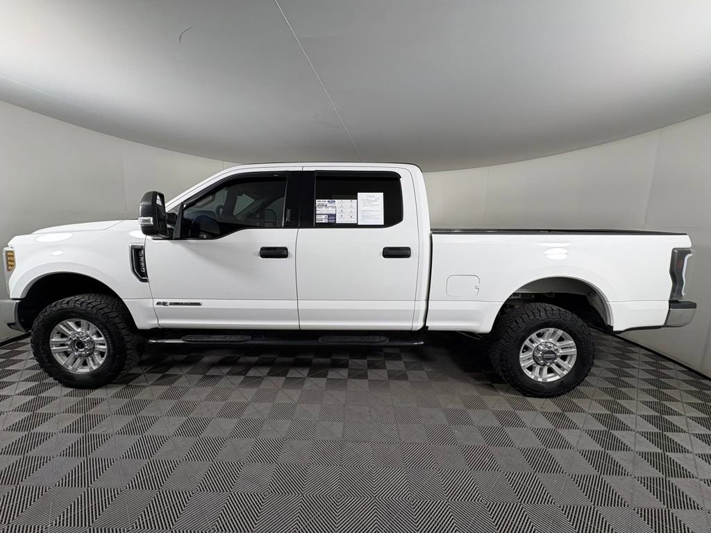 Certified 2019 Ford F250 XLT w/ Snow Plow Prep Package image 4