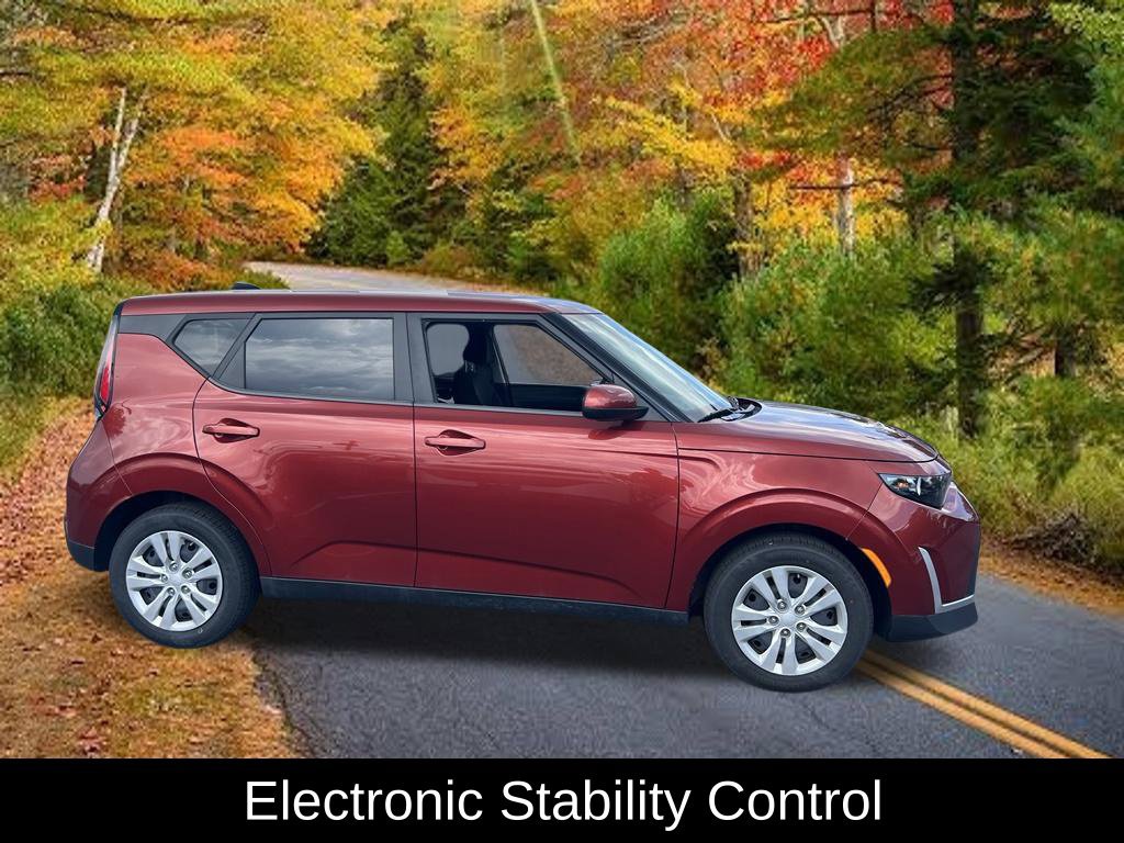 Used 2023 Kia Soul LX FWD image 14