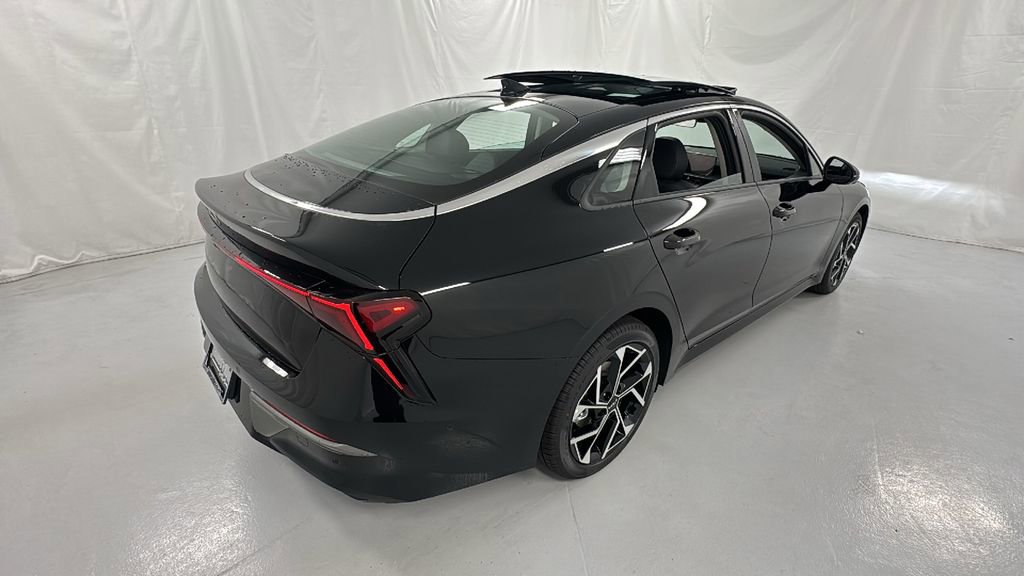 New 2025 Kia K5 EX image 3