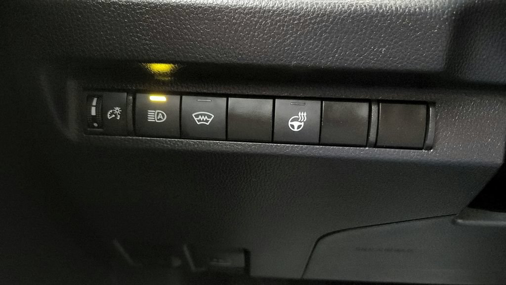 Certified 2024 Toyota RAV4 XLE AWD/4WD image 32