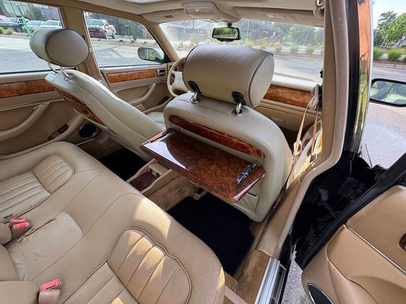 Used 1997 Jaguar XJ6 image 11