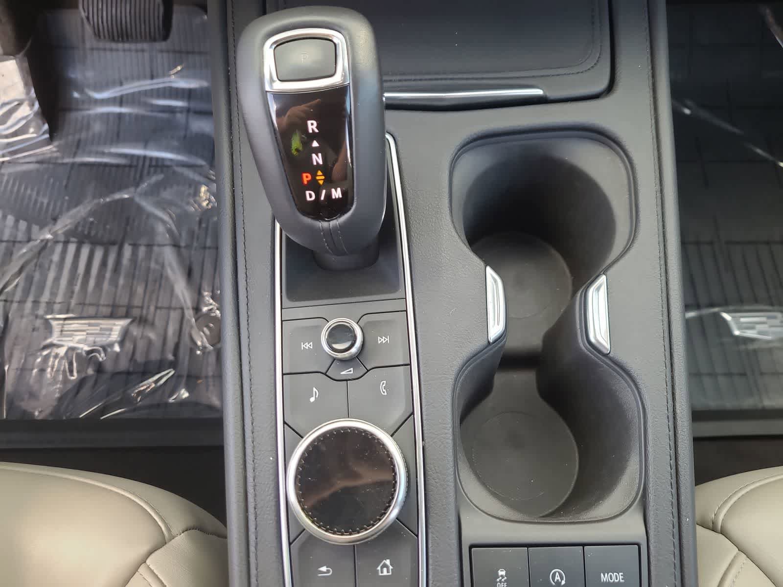 Used 2019 Cadillac XT4 Premium Luxury w/ Technology Package image 25