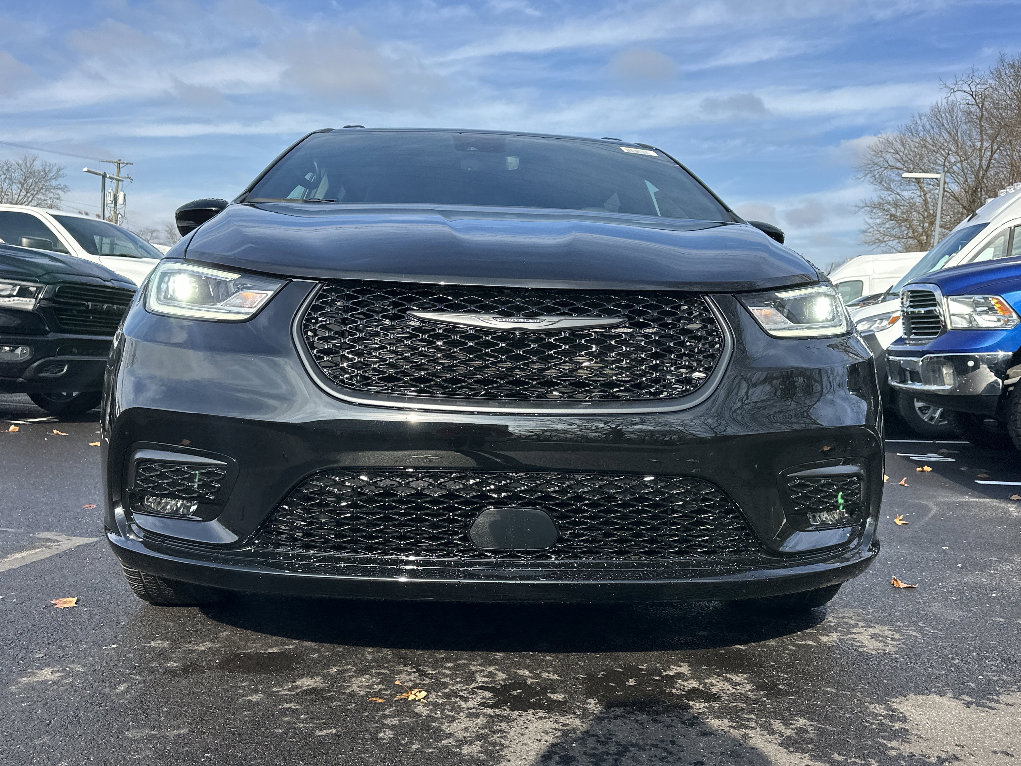 New 2026 Chrysler Pacifica Limited w/ S Appearance Package image 22