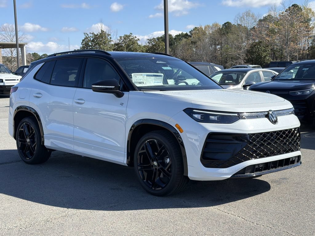 New 2026 Volkswagen Tiguan SE R-Line FWD image 7