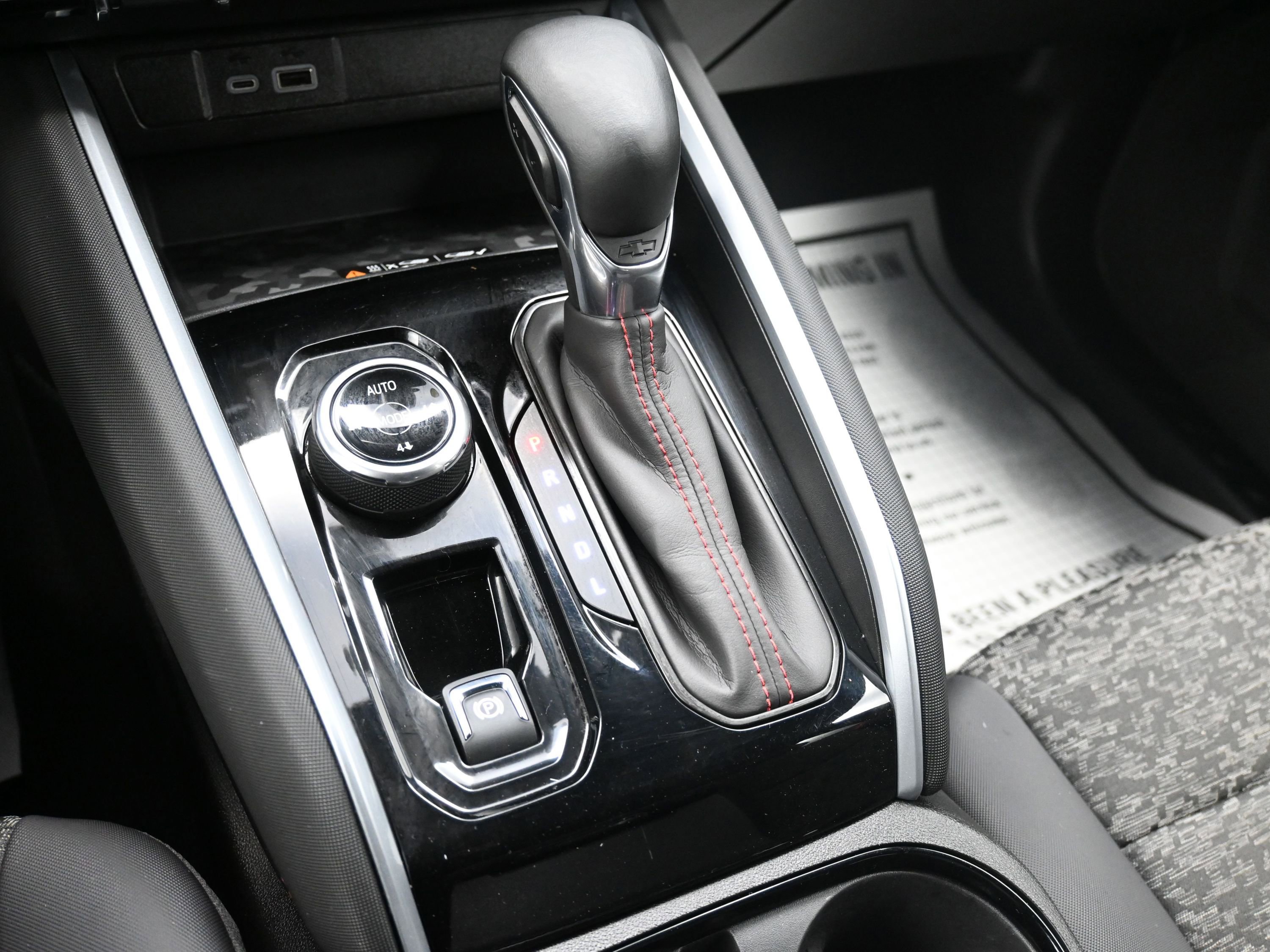 Used 2024 Chevrolet Colorado Z71 w/ Z71 Convenience Package 2 image 43