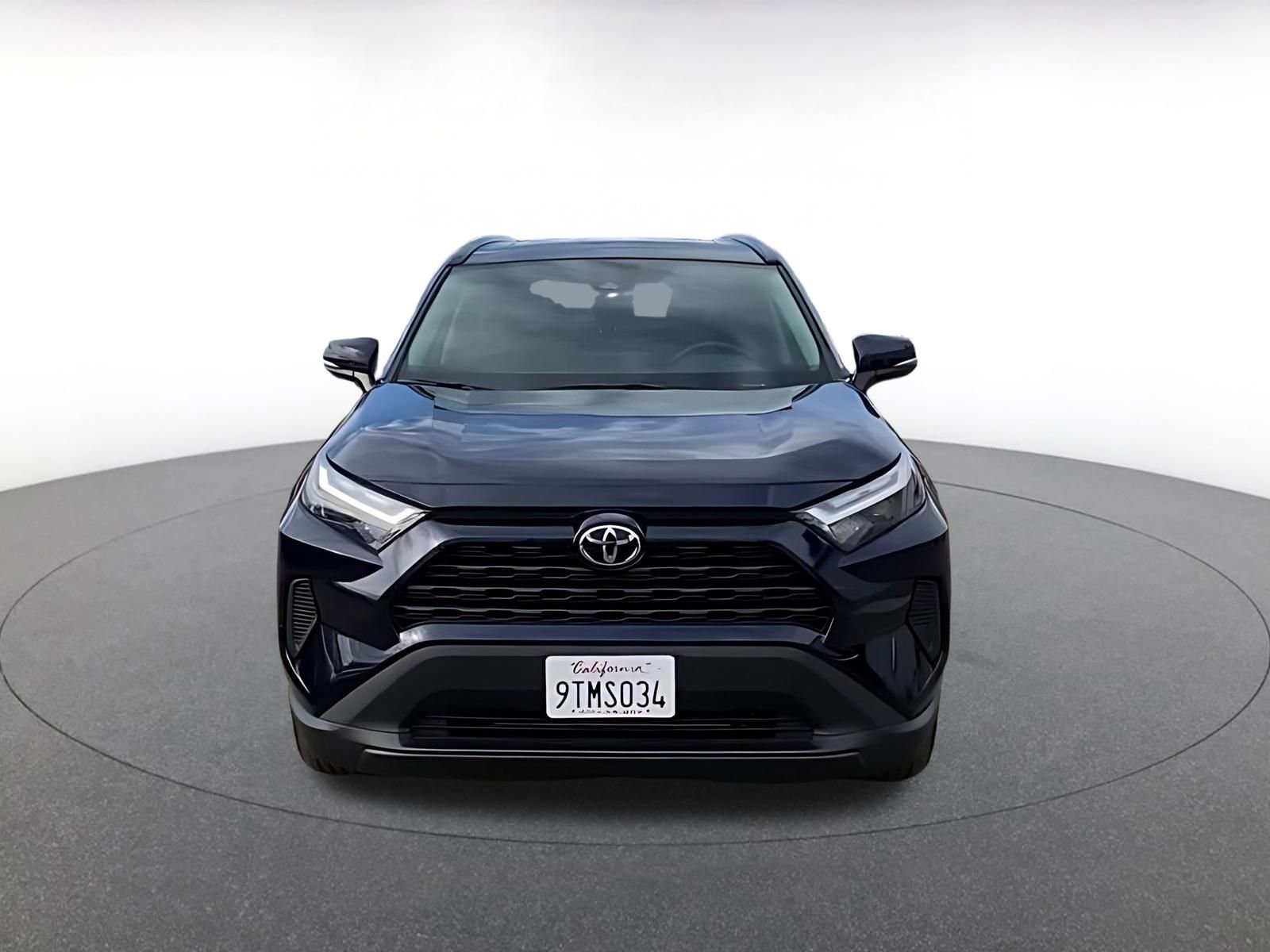 Used 2025 Toyota RAV4 XLE w/ Convenience Package image 4