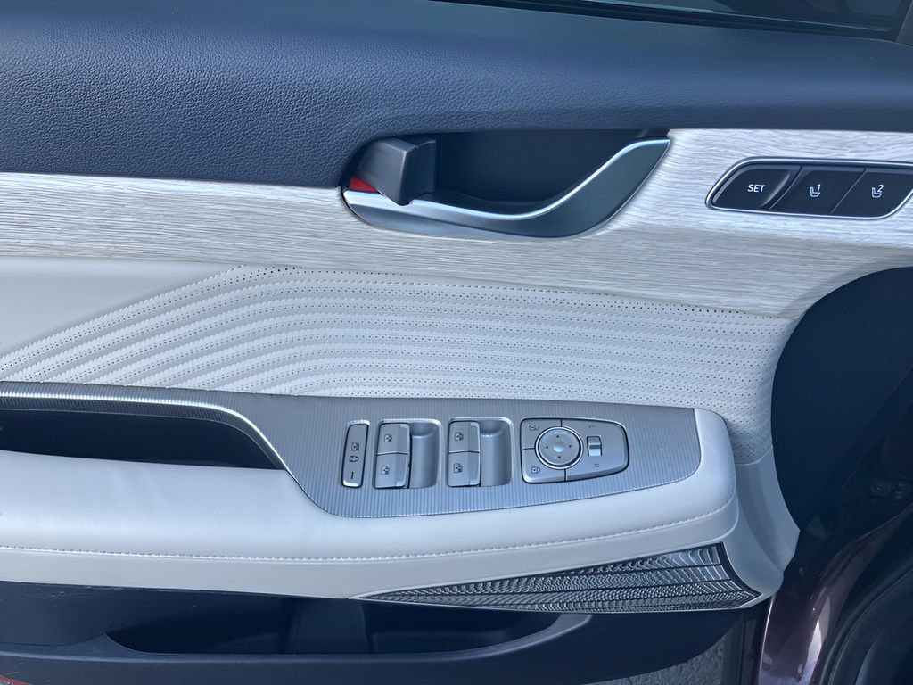 Used 2023 Hyundai Palisade Calligraphy image 30