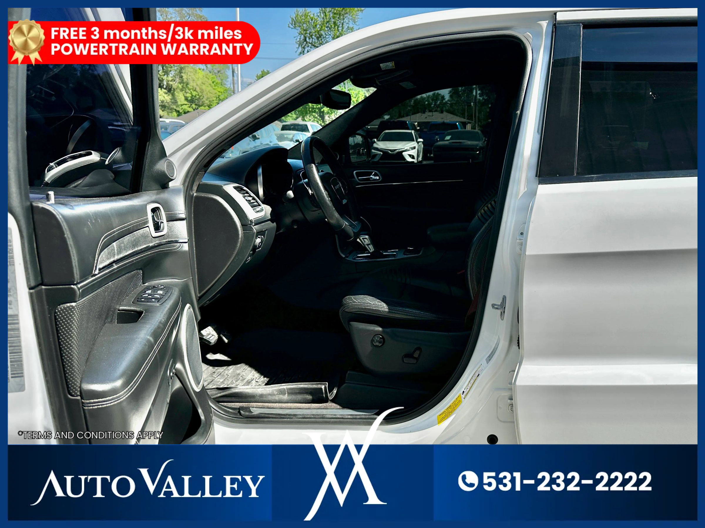 Used 2018 Jeep Grand Cherokee SRT image 12