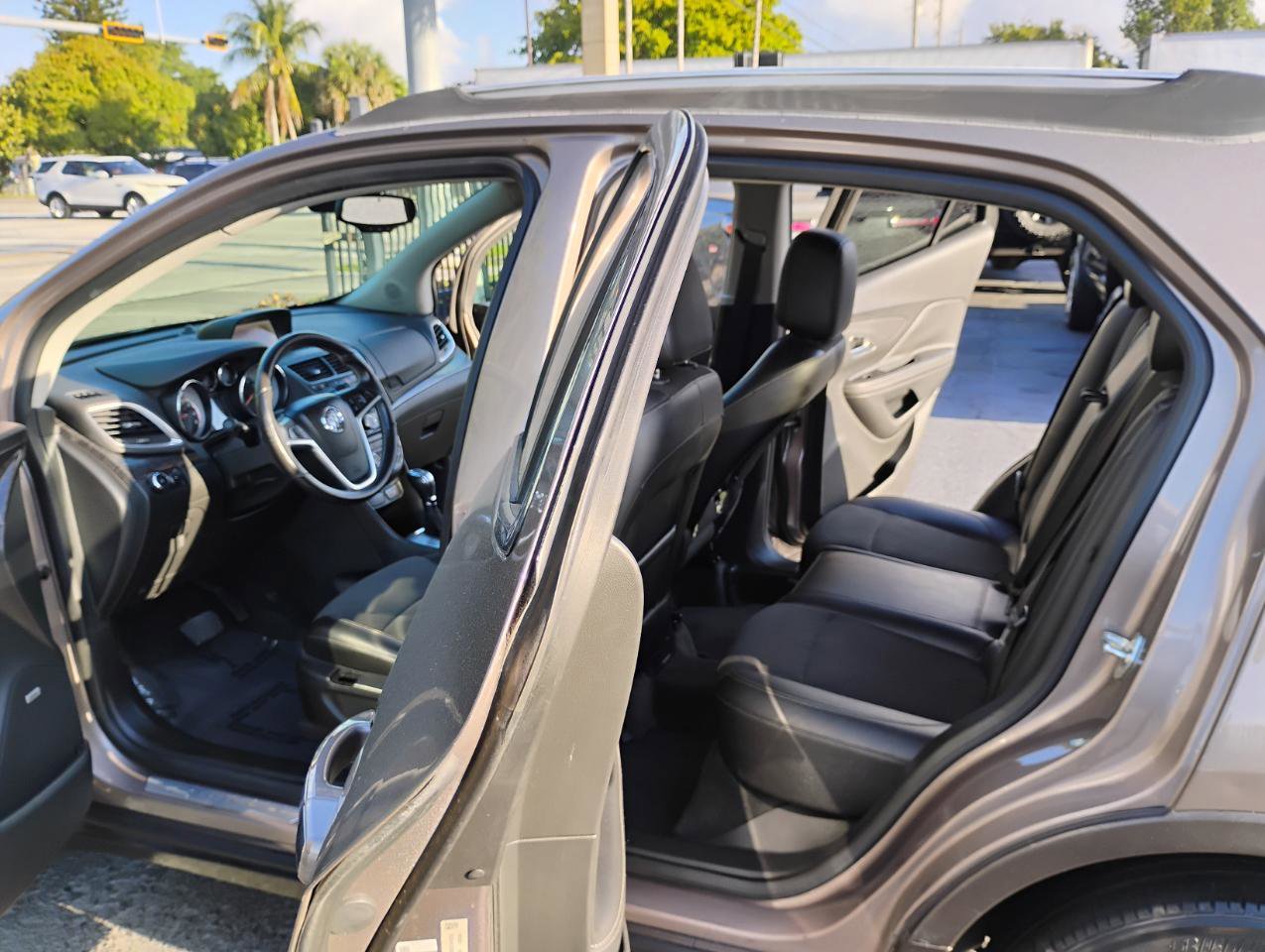 Used 2014 Buick Encore Convenience FWD image 7