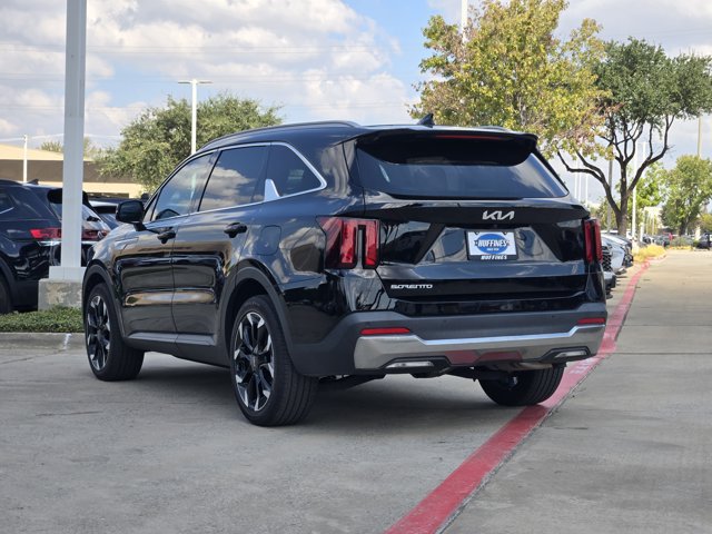 Certified 2025 Kia Sorento EX w/ Panoramic Sunroof Package FWD image 6