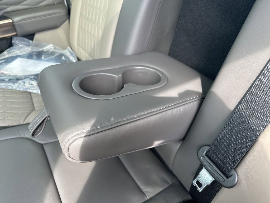 New 2026 Ford F350 Platinum w/ Platinum Plus Package image 43