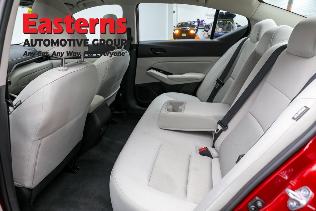 Used 2023 Nissan Altima 2.5 SV w/ SV Premium Package FWD image 21
