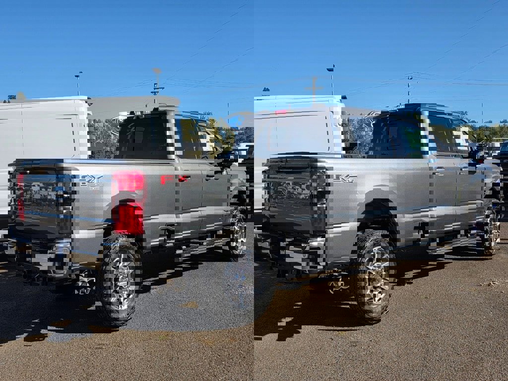 New 2026 Ford F350 Lariat image 31