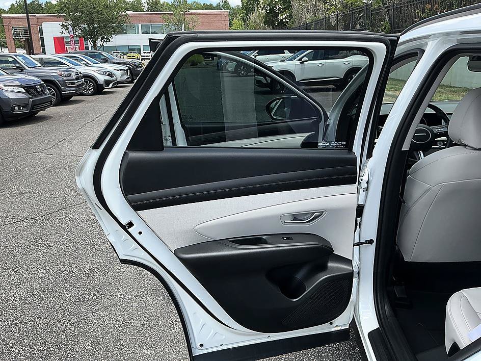 Used 2025 Hyundai Tucson SEL FWD image 23