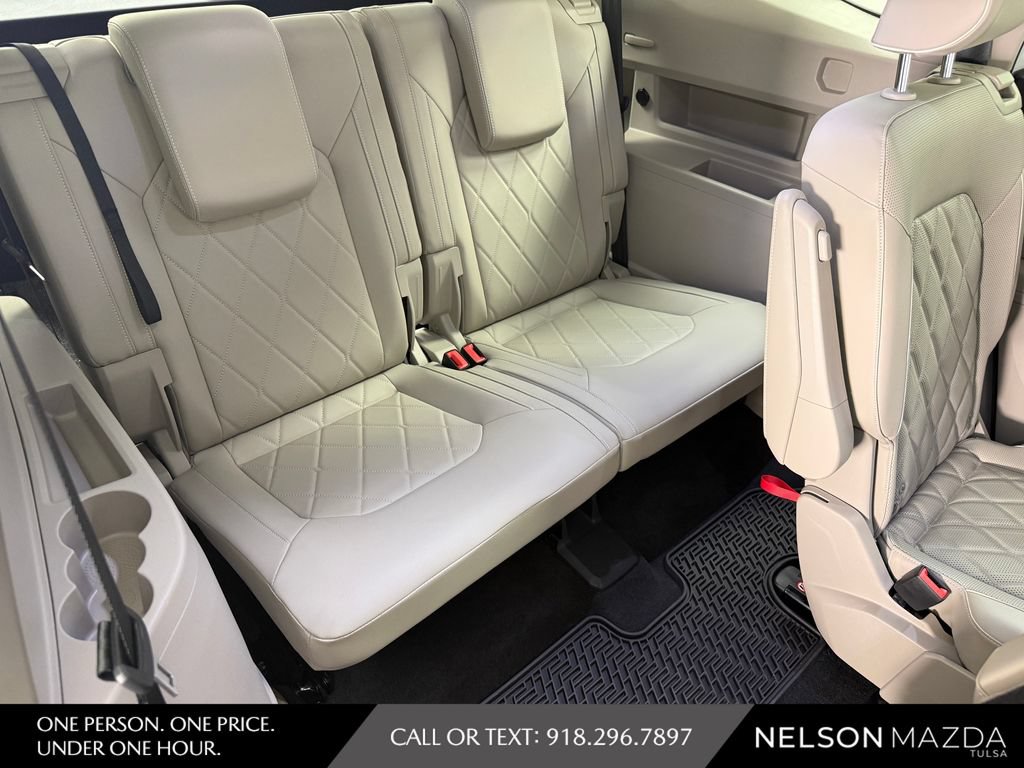 Used 2024 Volkswagen Atlas SEL Premium R-Line AWD/4WD image 45