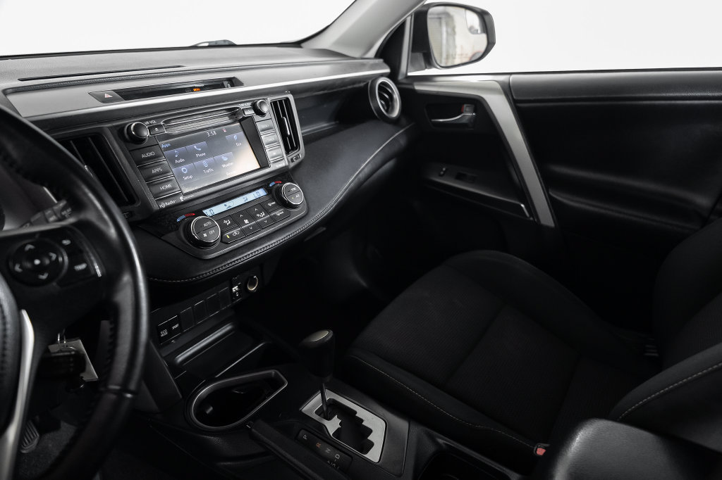 Used 2016 Toyota RAV4 XLE FWD image 25