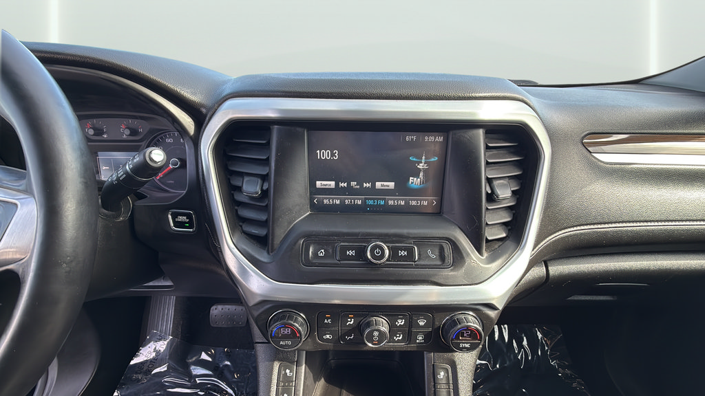 Used 2017 GMC Acadia SLE w/ Driver Alert Package I FWD image 18