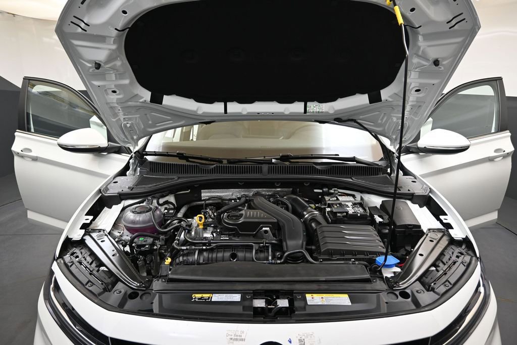 New 2026 Volkswagen Jetta SEL FWD image 9