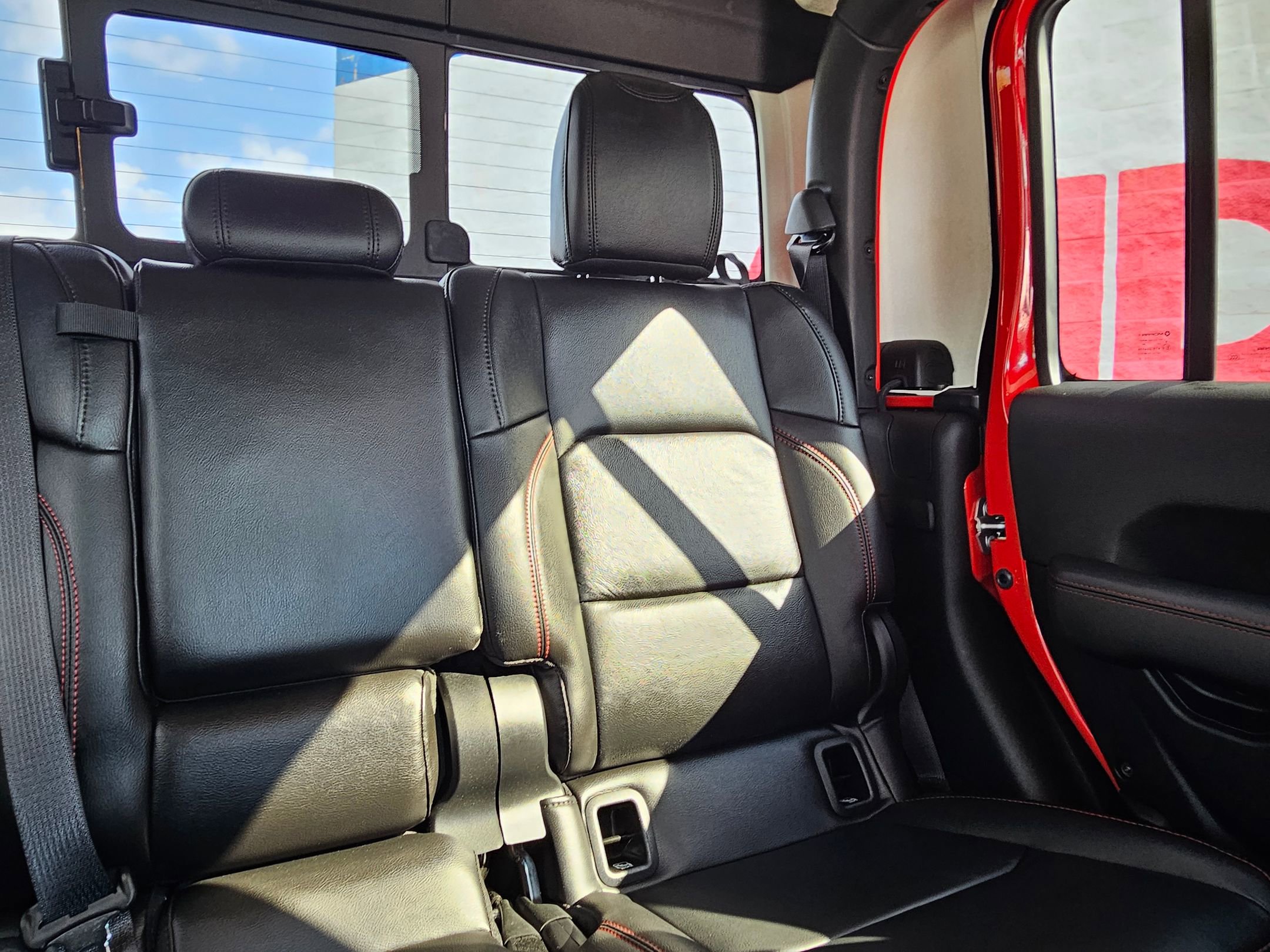 Used 2020 Jeep Gladiator Rubicon image 27