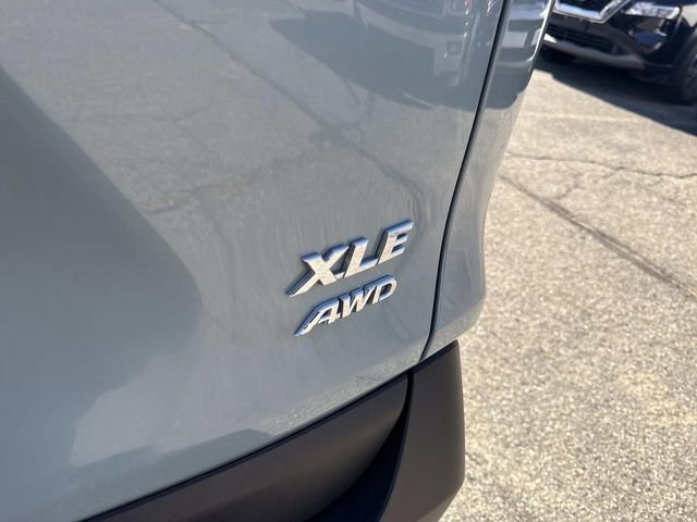 Used 2023 Toyota RAV4 XLE image 8
