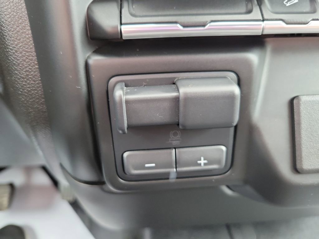 Used 2022 Chevrolet Silverado 2500 LT w/ Convenience Package image 47