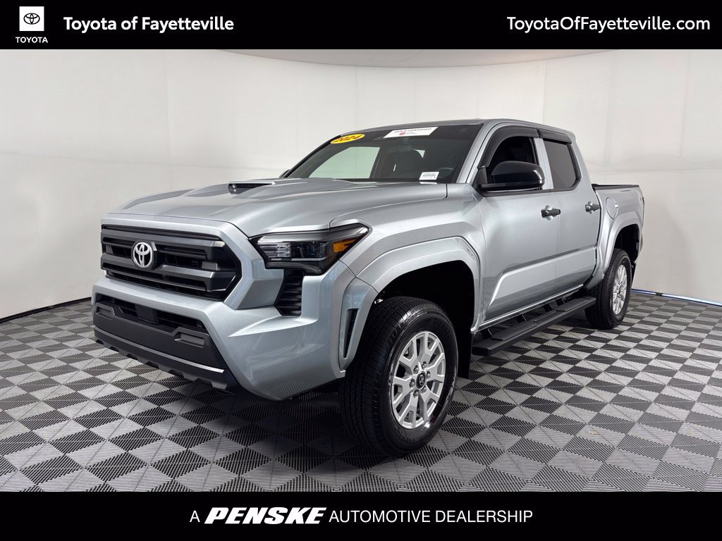 Certified 2024 Toyota Tacoma SR AWD/4WD image 1