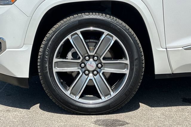 Used 2017 GMC Acadia Denali w/ Technology Package AWD/4WD image 30