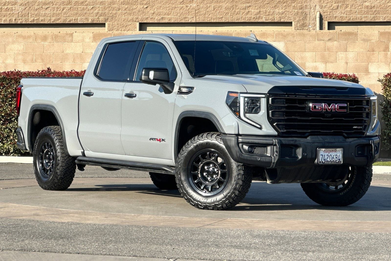 Certified 2024 GMC Sierra 1500 AT4X w/ AT4X AEV Edition image 2