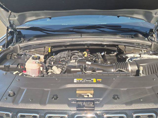 Certified 2022 Jeep Grand Cherokee Limited AWD/4WD image 24