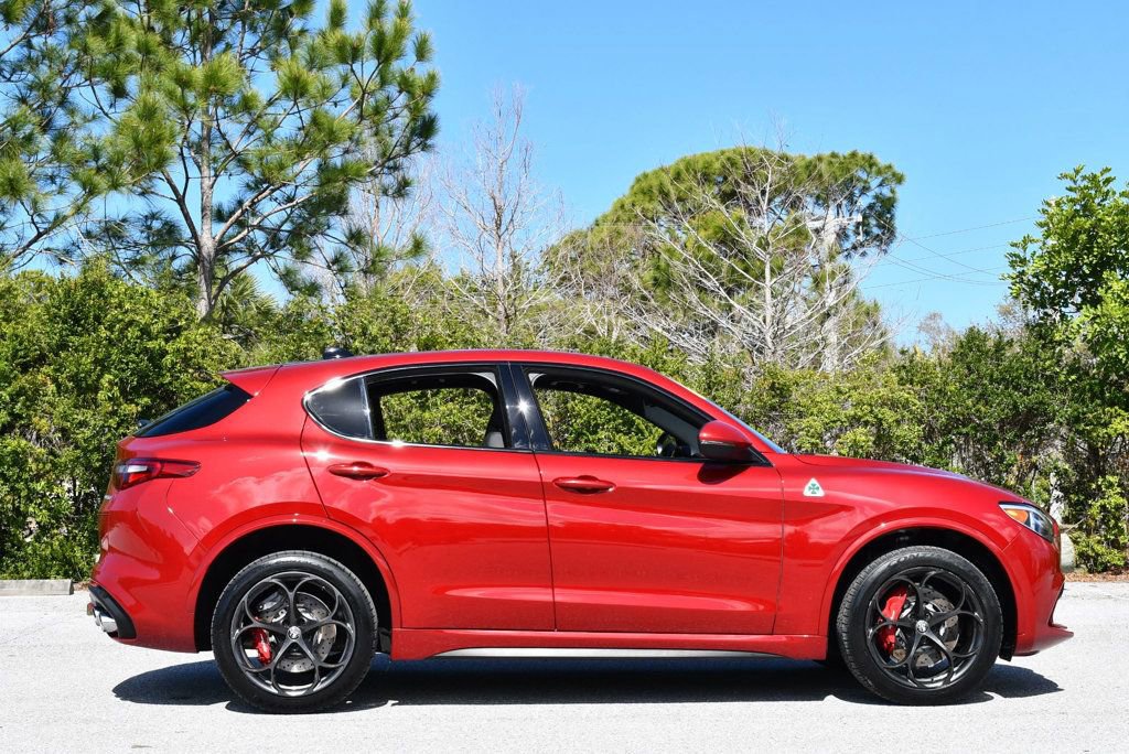 Used 2018 Alfa Romeo Stelvio Quadrifoglio w/ Driver Assist Dynamic Package image 37