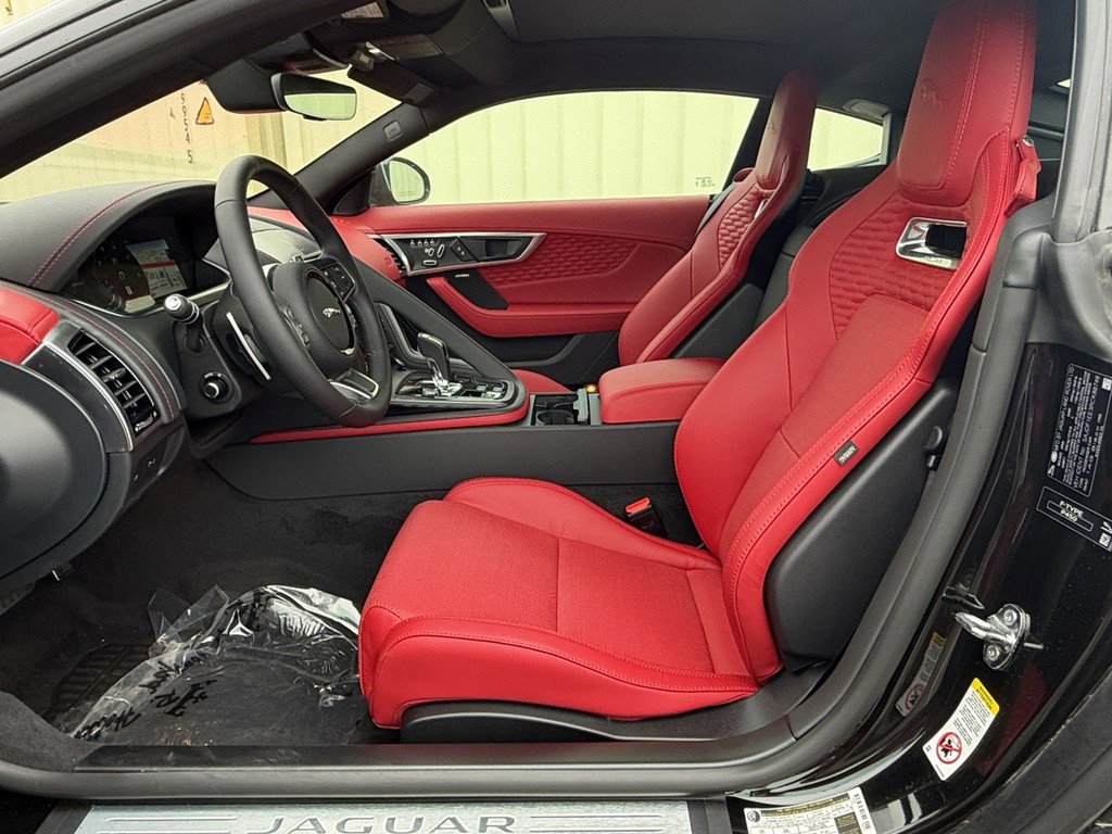 Used 2024 Jaguar F-TYPE R-Dynamic image 4