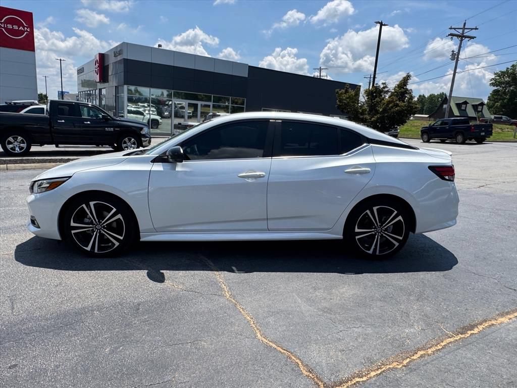 Certified 2021 Nissan Sentra SR w/ Lighting Package FWD image 6