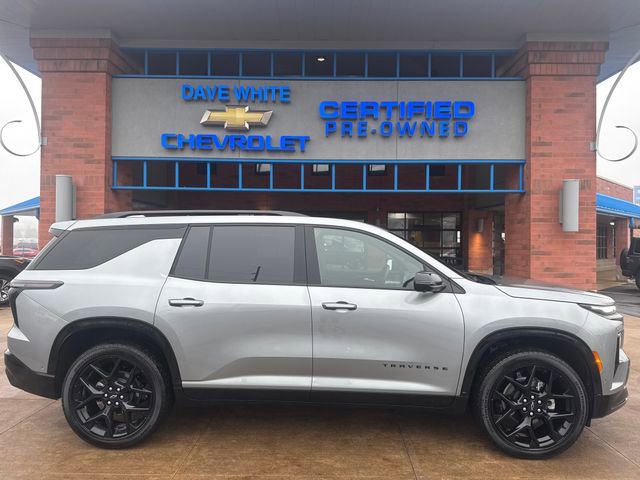 Used 2025 Chevrolet Traverse RS image 11