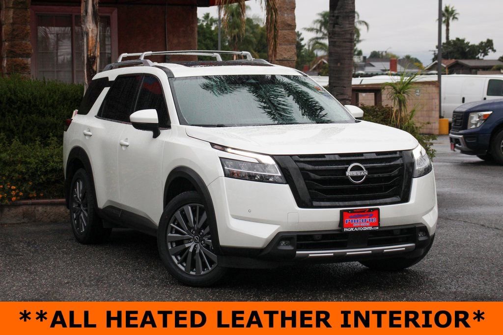 Used 2024 Nissan Pathfinder SL w/ SL Premium Package image 2