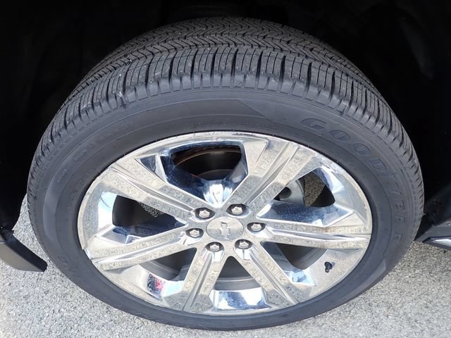 Used 2019 Chevrolet Tahoe Premier AWD/4WD image 12