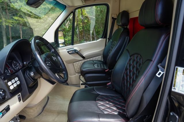 Used 2016 Mercedes-Benz Sprinter 2500 image 18