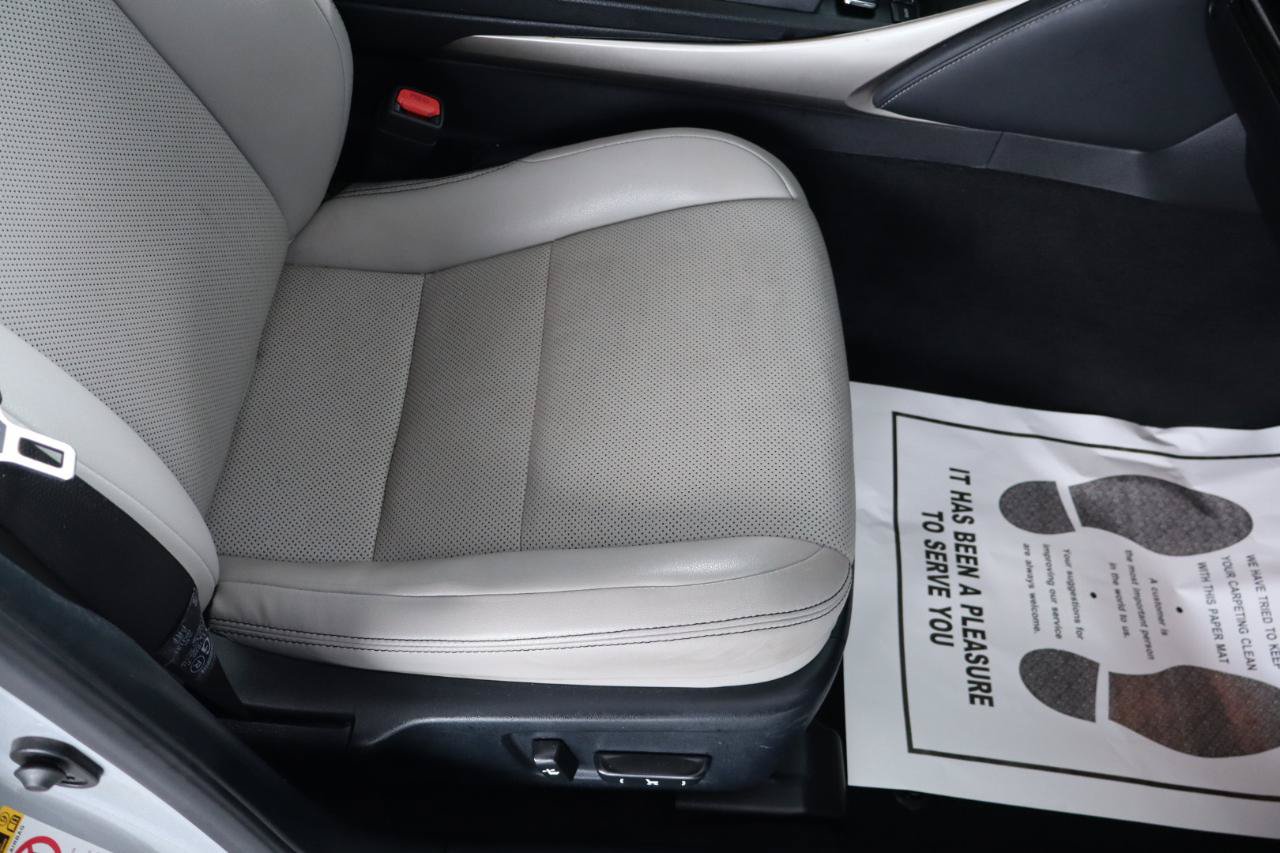 Used 2015 Lexus IS 250 AWD w/ Navigation System Package image 39