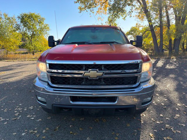 Used 2011 Chevrolet Silverado 2500 LT w/ Interior Plus Package AWD/4WD image 2