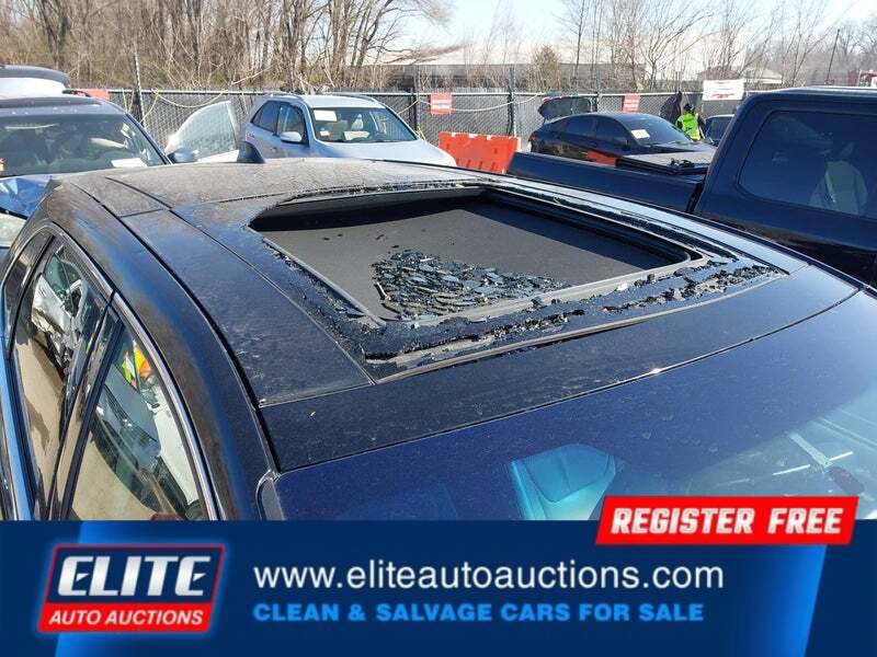 Used 2018 Ford Edge Titanium AWD/4WD image 36