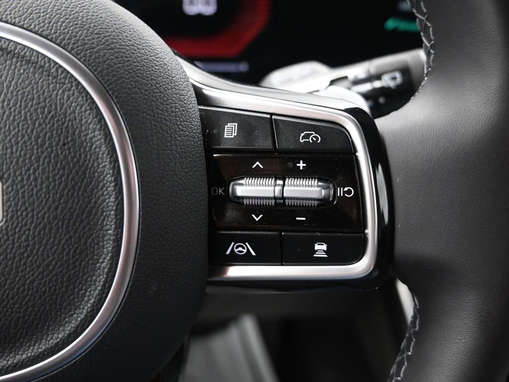 Certified 2026 Kia Carnival EX image 27